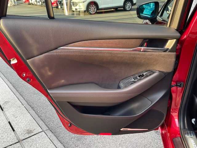 マツダ マツダ６ワゴン XD Lパッケージ 静岡県 2019(令1)年 4.5万km ソウルレッドクリスタルM ●純正ナビ/(フルセグ/CD/DVD/BT/AUX)/●レザーシート/●前席パワーシート/(運転席シートメモリ付き)/●前席シートヒーター＆エアシート/●全方位カメラ/●マツダライダークルーズコントロール/●スマートブレーキサポート/●レーンキープアシスト/●前後パーキングセンサー/●電動パーキングブレーキ/●オートブレーキホールド/●LEDヘッドライト/●オートライト/●革巻きステアリング/●ステアリングスイッチ/●ステアリングヒーター/●ETC/●前後ドライブレコーダー/●ヘッドアップディスプレイ/●パドルシフト/●BOSEサウンドシステム/●電動格納ウィンカーミラー/●車高調(TEIN)/●電子減衰調整コントローラー(TEIN)/●ドアバイザー/●スマートキー/●プッシュスタート/●社外フロアマット/●社外20インチアルミホイール/(MLJ hyperion)/●ダブル＋サイドSRS＋ABS