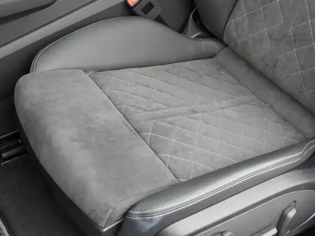 アウディ ＴＴクーペ 40TFSI 静岡県 2022(令4)年 0.3万km デイトナグレーパールエフェクト ワンオーナー/Slineパッケージ/コンフォートパッケージ/バーチャルコクピット/マトリクスLEDヘッドライト/ハーフレザーシートシートヒーター/前席パワーシート/Ｄｒｉｖｅセレクト/電動リヤスポイラー/DSRCETC