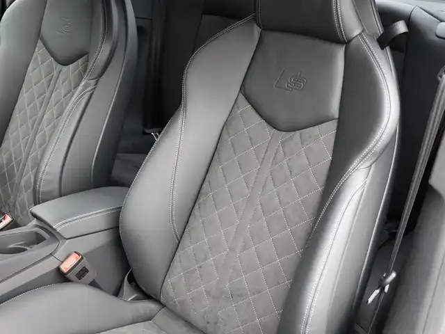 アウディ ＴＴクーペ 40TFSI 静岡県 2022(令4)年 0.3万km デイトナグレーパールエフェクト ワンオーナー/Slineパッケージ/コンフォートパッケージ/バーチャルコクピット/マトリクスLEDヘッドライト/ハーフレザーシートシートヒーター/前席パワーシート/Ｄｒｉｖｅセレクト/電動リヤスポイラー/DSRCETC