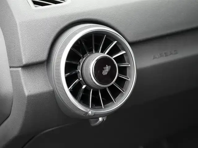 アウディ ＴＴクーペ 40TFSI 静岡県 2022(令4)年 0.3万km デイトナグレーパールエフェクト ワンオーナー/Slineパッケージ/コンフォートパッケージ/バーチャルコクピット/マトリクスLEDヘッドライト/ハーフレザーシートシートヒーター/前席パワーシート/Ｄｒｉｖｅセレクト/電動リヤスポイラー/DSRCETC