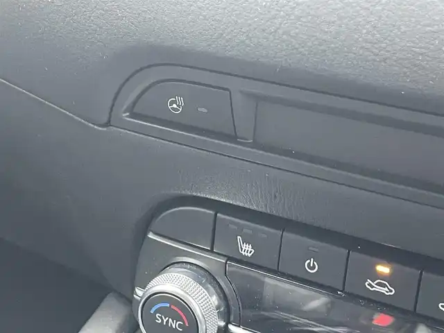 マツダ ＣＸ－５ XD Lパッケージ 滋賀県 2019(令1)年 6.7万km ジェットブラックマイカ 純正7インチナビ/【Bluetooth/CD/DVD/フルセグTV】/レザーシート/全方位カメラ/追従クルーズコントロール/ブラインドスポットモニタリング/クリアランスソナー/レーンキープアシスト/前後ドライブレコーダー/LEDヘッドライト/オートマチックハイビーム/D/Nパワーシート/D/Nシートヒーター/ステアリングヒーター/ETC/ヘッドアップディスプレイ/電動パーキングブレーキ/オートブレーキホールド/パワーバックドア/純正フロアマット/プッシュスタート/スマートキー/ステアリングリモコン