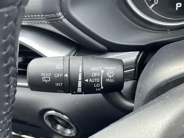 マツダ ＣＸ－５ XD Lパッケージ 滋賀県 2019(令1)年 6.7万km ジェットブラックマイカ 純正7インチナビ/【Bluetooth/CD/DVD/フルセグTV】/レザーシート/全方位カメラ/追従クルーズコントロール/ブラインドスポットモニタリング/クリアランスソナー/レーンキープアシスト/前後ドライブレコーダー/LEDヘッドライト/オートマチックハイビーム/D/Nパワーシート/D/Nシートヒーター/ステアリングヒーター/ETC/ヘッドアップディスプレイ/電動パーキングブレーキ/オートブレーキホールド/パワーバックドア/純正フロアマット/プッシュスタート/スマートキー/ステアリングリモコン