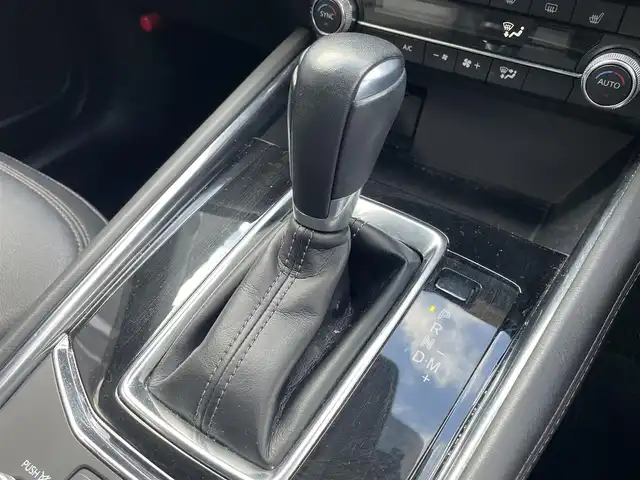 マツダ ＣＸ－５ XD Lパッケージ 滋賀県 2019(令1)年 6.7万km ジェットブラックマイカ 純正7インチナビ/【Bluetooth/CD/DVD/フルセグTV】/レザーシート/全方位カメラ/追従クルーズコントロール/ブラインドスポットモニタリング/クリアランスソナー/レーンキープアシスト/前後ドライブレコーダー/LEDヘッドライト/オートマチックハイビーム/D/Nパワーシート/D/Nシートヒーター/ステアリングヒーター/ETC/ヘッドアップディスプレイ/電動パーキングブレーキ/オートブレーキホールド/パワーバックドア/純正フロアマット/プッシュスタート/スマートキー/ステアリングリモコン