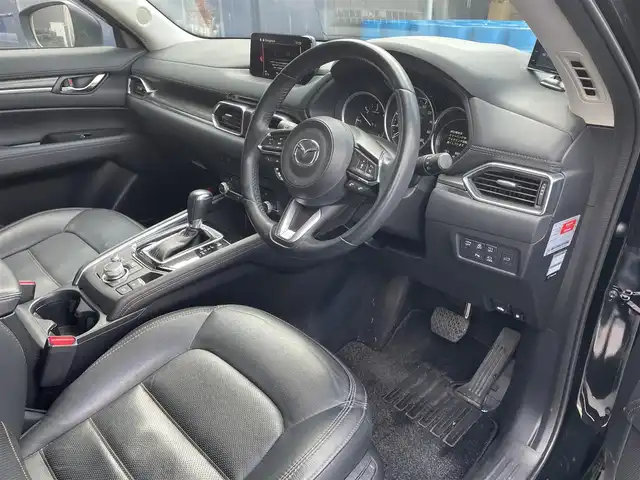 マツダ ＣＸ－５ XD Lパッケージ 滋賀県 2019(令1)年 6.7万km ジェットブラックマイカ 純正7インチナビ/【Bluetooth/CD/DVD/フルセグTV】/レザーシート/全方位カメラ/追従クルーズコントロール/ブラインドスポットモニタリング/クリアランスソナー/レーンキープアシスト/前後ドライブレコーダー/LEDヘッドライト/オートマチックハイビーム/D/Nパワーシート/D/Nシートヒーター/ステアリングヒーター/ETC/ヘッドアップディスプレイ/電動パーキングブレーキ/オートブレーキホールド/パワーバックドア/純正フロアマット/プッシュスタート/スマートキー/ステアリングリモコン