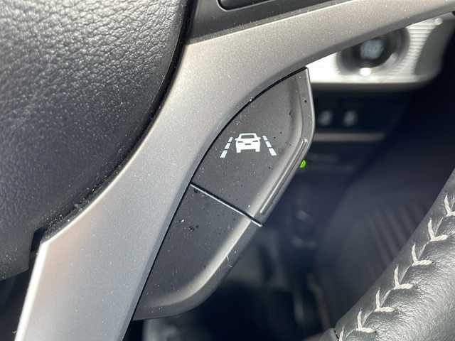 スズキ スペーシア カスタム HYBRID XS 山口県 2022(令4)年 2.6万km ピュアホワイトパール/ブラック2トーン 純正メーカーオプションナビ/Bluetooth/フルセグTV/全周囲カメラ/コーナーセンサー/衝突軽減ブレーキ/レーンキープアシスト/横滑り防止装置/プッシュスタート/スマートキー/クルーズコントロール/両側パワースライドドア/社外前方ドライブレコーダー/ハーフレザーシート/ステアリングスイッチ/LEDヘッドライト/LEDフォグライト/オートライト/ETC/純正15インチAW/保証書・取説/スペアキー1個