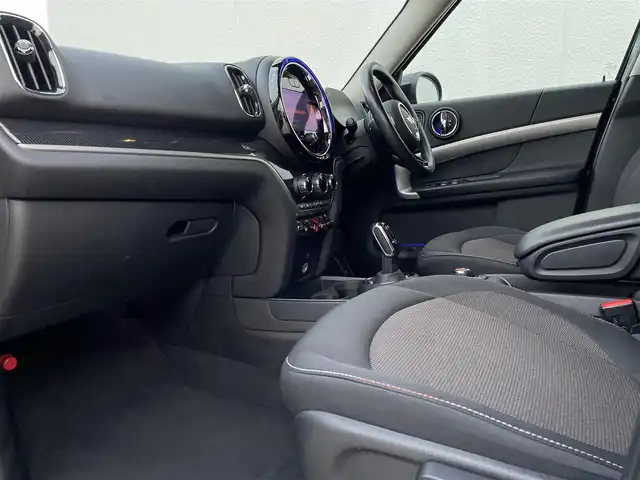 ＭＩＮＩ ＢＭＷ ミニ クロスオーバー クーパー D 東京都 2021(令3)年 4.7万km MINI Yoursエニグマティックブラック ワンオーナー/クラシックトリム/ドライビングパッケージ/デジタルパッケージ＋/インテリジェントS/コンフォートA/ACC/LKA/ペッパーパッケージ/HUD/純正ナビ/Bカメラ/パワーバックドア