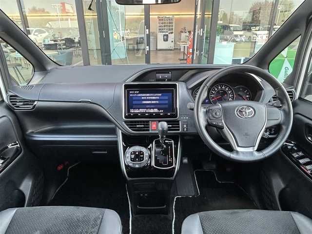 トヨタ ヴォクシー ZS 煌Ⅲ 栃木県 2021(令3)年 1.6万km ホワイトパールクリスタルシャイン トヨタセーフティセンス/純正9インチメモリナビ/フルセグTV/DVD/Bluetooth/USB/純正フリップダウンモニター/TVキャンセラー/バックカメラ/ビルトインETC/両側パワースライドドア/ハーフレザーシート/クリアランスソナー/レーダークルーズコントロール/スマートキー×2/プッシュスタート