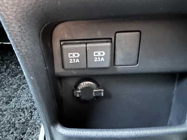 トヨタ ヴォクシー ZS 煌Ⅲ 栃木県 2021(令3)年 1.6万km ホワイトパールクリスタルシャイン トヨタセーフティセンス/純正9インチメモリナビ/フルセグTV/DVD/Bluetooth/USB/純正フリップダウンモニター/TVキャンセラー/バックカメラ/ビルトインETC/両側パワースライドドア/ハーフレザーシート/クリアランスソナー/レーダークルーズコントロール/スマートキー×2/プッシュスタート