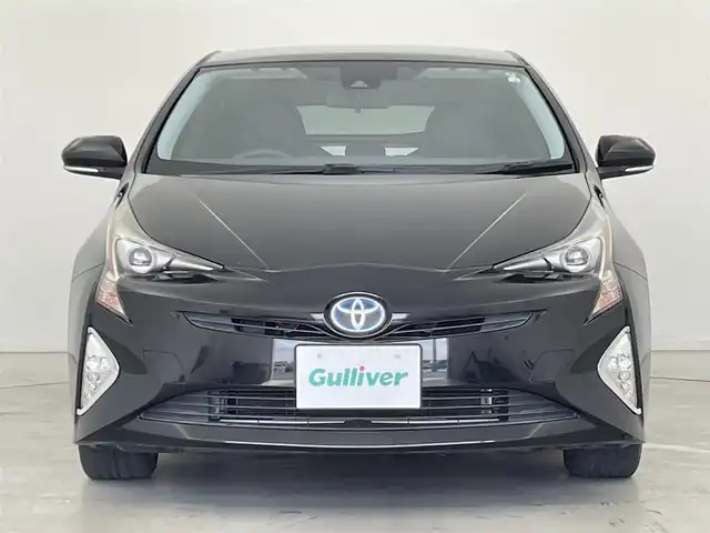 トヨタ プリウス S ツーリングセレクション 群馬県 2016(平28)年 6.3万km アティチュードブラックマイカ ナビレディセット/ ・バックカメラ/ ・ステアリングスイッチ(音声認識/ハンズフリー通話)/Toyota Safety Sense P/ ・プリクラッシュセーフティシステム/ ・レーンディパーチャーアラート/ ・オートマチックハイビーム/ ・レーダークルーズコントロール/＝＝＝＝＝/純正9インチナビ/(AM/FM/Bluetooth/フルセグTV/CD/DVD/SD)/前席快適温熱シート/ビルトインETC/LEDヘッドランプ/プッシュスタート/スマートキー/トラクションコントロールシステム
