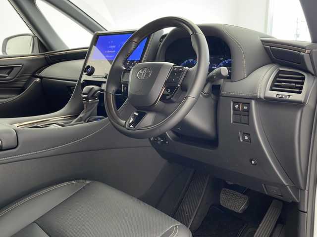トヨタ アルファード Z 沖縄県 2024(令6)年 0.3万km プラチナホワイトパールマイカ 純正ディスプレイオーディオ　/(フルセグＴＶ/BT接続/Apple Car Play)/純正フリップダウンモニター　/ガラスルーフ　/パノラミックビューモニター　/両側パワースライドドア　/ユニバーサルステップ/レザーシート /メモリー付パワーシート　/二列目までエアシート/シートヒーター /パワーシート/パワーバックドア /カラーヘッドアップディスプレイ/デジタルインナーミラー　/ワイヤレス充電/ETC2.0