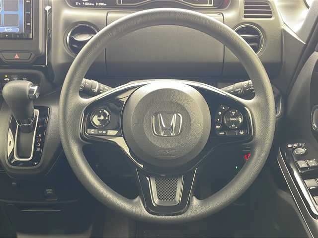 ホンダ Ｎ ＢＯＸ L 沖縄県 2021(令3)年 1.3万km シャイニンググレーM 純正ナビ(VXM-215Ci)/（CD　Bluetooth接続　USB）/バックカメラ/パワースライドドア/前後ドライブレコーダー/コーナーセンサー/レーダークルーズコントロール/ステアリングスイッチ/シートヒーター/LEDヘッドライト/オートライト/純正フロアマット/純正14インチアルミホイール/保証書/取扱説明書