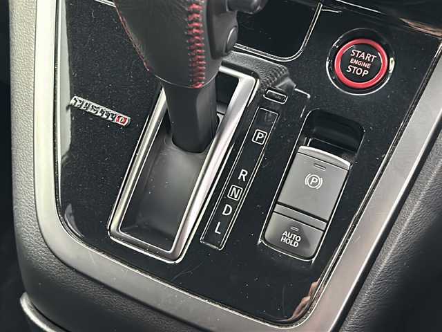 日産 セレナ ニスモ 福島県 2017(平29)年 4万km ブリリアントホワイトパール ニスモ専用フルエアロ　プロパイロット　純正９型ナビ　全周囲Ｃ　ハンズフリー両側パワスラ　ＥＴＣ　オートパーキングアシスト　リアヒーターダクト　全席ＵＳＢポート　デジタルミラー　ニスモ専用１７インチＡＷ