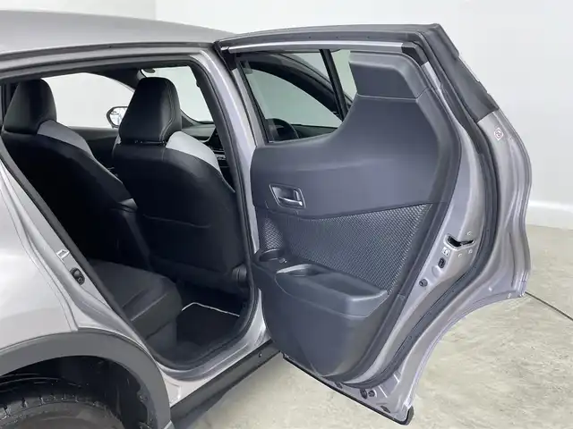 トヨタ Ｃ－ＨＲ G モード ネロ 大分県 2019(平31)年 7万km メタルストリームM Toyota Safety Sense/・プリクラッシュセーフティ/・レーントレーシングアシスト/・オートマチックハイビーム/・レーダークルコン/・ロードサインアシスト/ブラインドスポットモニター/純正ナビ/(フルセグTV/BT/CD/DVD)/前方ドライブレコーダー/ビルドインETC/電動パーキングブレーキ/オートホールドブレーキ/ハーフレザーシート/シートヒーター/スマートキー/純正フロアマット/純正アルミ