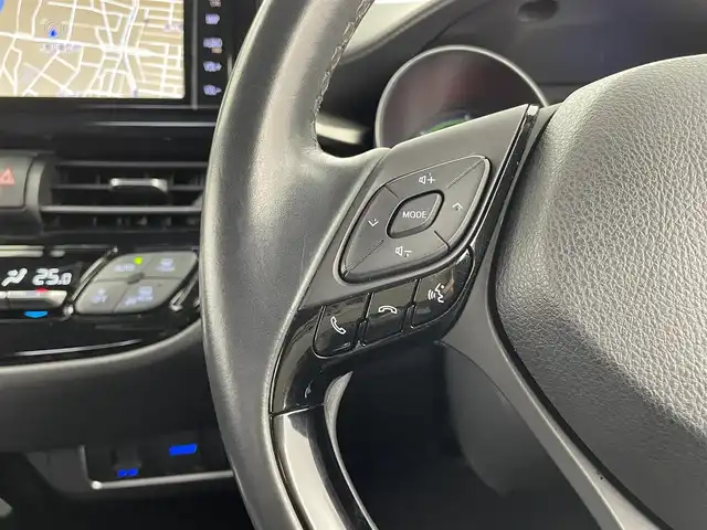 トヨタ Ｃ－ＨＲ G モード ネロ 大分県 2019(平31)年 7万km メタルストリームM Toyota Safety Sense/・プリクラッシュセーフティ/・レーントレーシングアシスト/・オートマチックハイビーム/・レーダークルコン/・ロードサインアシスト/ブラインドスポットモニター/純正ナビ/(フルセグTV/BT/CD/DVD)/前方ドライブレコーダー/ビルドインETC/電動パーキングブレーキ/オートホールドブレーキ/ハーフレザーシート/シートヒーター/スマートキー/純正フロアマット/純正アルミ