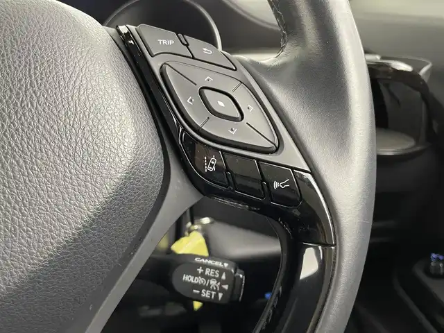 トヨタ Ｃ－ＨＲ G モード ネロ 大分県 2019(平31)年 7万km メタルストリームM Toyota Safety Sense/・プリクラッシュセーフティ/・レーントレーシングアシスト/・オートマチックハイビーム/・レーダークルコン/・ロードサインアシスト/ブラインドスポットモニター/純正ナビ/(フルセグTV/BT/CD/DVD)/前方ドライブレコーダー/ビルドインETC/電動パーキングブレーキ/オートホールドブレーキ/ハーフレザーシート/シートヒーター/スマートキー/純正フロアマット/純正アルミ