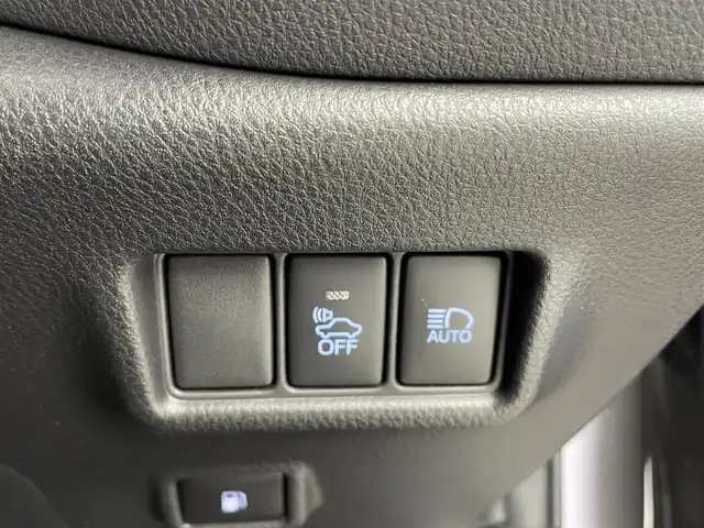 トヨタ Ｃ－ＨＲ G モード ネロ 大分県 2019(平31)年 7万km メタルストリームM Toyota Safety Sense/・プリクラッシュセーフティ/・レーントレーシングアシスト/・オートマチックハイビーム/・レーダークルコン/・ロードサインアシスト/ブラインドスポットモニター/純正ナビ/(フルセグTV/BT/CD/DVD)/前方ドライブレコーダー/ビルドインETC/電動パーキングブレーキ/オートホールドブレーキ/ハーフレザーシート/シートヒーター/スマートキー/純正フロアマット/純正アルミ