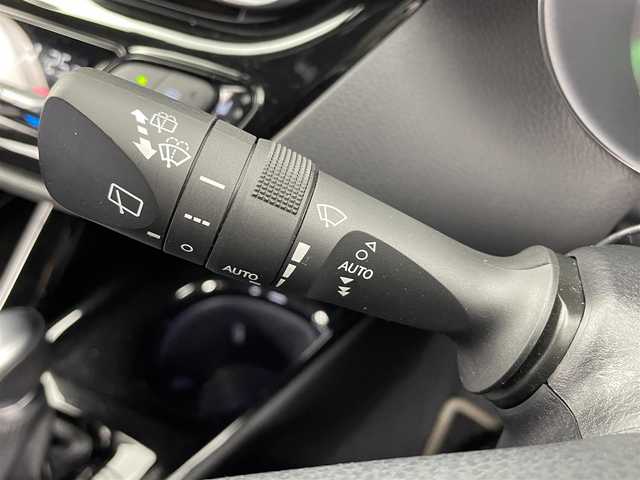 トヨタ Ｃ－ＨＲ G モード ネロ 大分県 2019(平31)年 7万km メタルストリームM Toyota Safety Sense/・プリクラッシュセーフティ/・レーントレーシングアシスト/・オートマチックハイビーム/・レーダークルコン/・ロードサインアシスト/ブラインドスポットモニター/純正ナビ/(フルセグTV/BT/CD/DVD)/前方ドライブレコーダー/ビルドインETC/電動パーキングブレーキ/オートホールドブレーキ/ハーフレザーシート/シートヒーター/スマートキー/純正フロアマット/純正アルミ