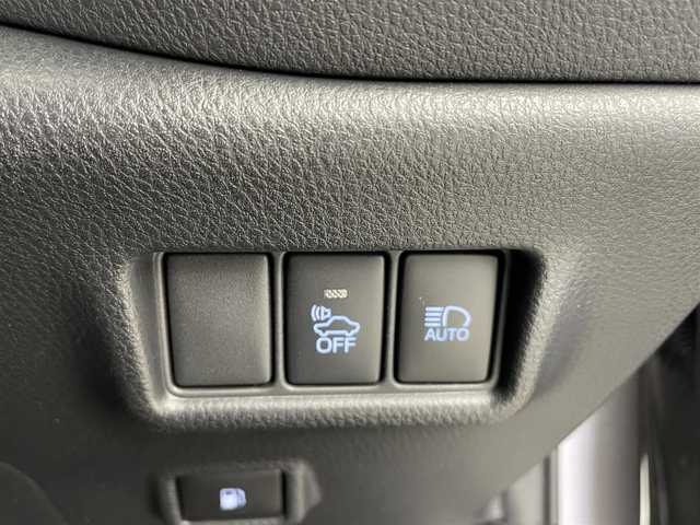 トヨタ Ｃ－ＨＲ G モード ネロ 大分県 2019(平31)年 7万km メタルストリームM Toyota Safety Sense/・プリクラッシュセーフティ/・レーントレーシングアシスト/・オートマチックハイビーム/・レーダークルコン/・ロードサインアシスト/ブラインドスポットモニター/純正ナビ/(フルセグTV/BT/CD/DVD)/前方ドライブレコーダー/ビルドインETC/電動パーキングブレーキ/オートホールドブレーキ/ハーフレザーシート/シートヒーター/スマートキー/純正フロアマット/純正アルミ