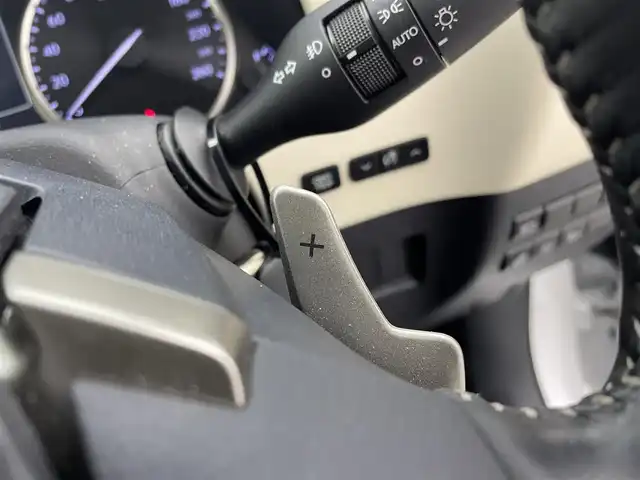 レクサス ＮＸ 300h ブラックシークエンス 宮城県 2019(平31)年 1.6万km ソニッククォーツ メーカーナビ　/三眼フルＬＥＤヘッドランプ　/シーケンシャルターンランプ　/バック／サイドモニター　/プリクラッシュセーフティ　/レーンディパーチャーアラート　/オートハイビーム　/パワーバックドア　/運転席/助手席パワーシート/L texシート/クリアランスソナー /フルセグTV/Bluetoothオーディオ/純正18インチAW/禁煙