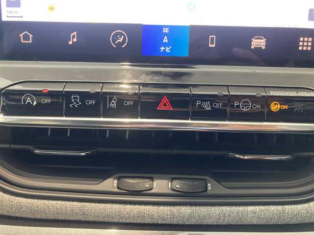 クライスラー・ジープ ジープ コンパス ロンジチュード 4×4 熊本県 2022(令4)年 3万km 青Ⅱ ・スマートキー/・プッシュスタート/・衝突被害軽減ブレーキ/・アクティブレーンマネジメント/・トラフィックサインアシスト/・前後パークセンス/・ブラインドスポットモニター/・側面距離警告/・ヒルディセントコントロール/・クルーズコントロール(追従式)/・純正メモリナビ/　【Bluetooth・USB・AppleCarPlay・AndroidAuto】/・フルセグTV/・バックカメラ/・ETC2.0/・ドライブレコーダー(前後録画)/・LEDヘッドランプ/・LEDフォグランプ/・純正マット/・保証書/取説