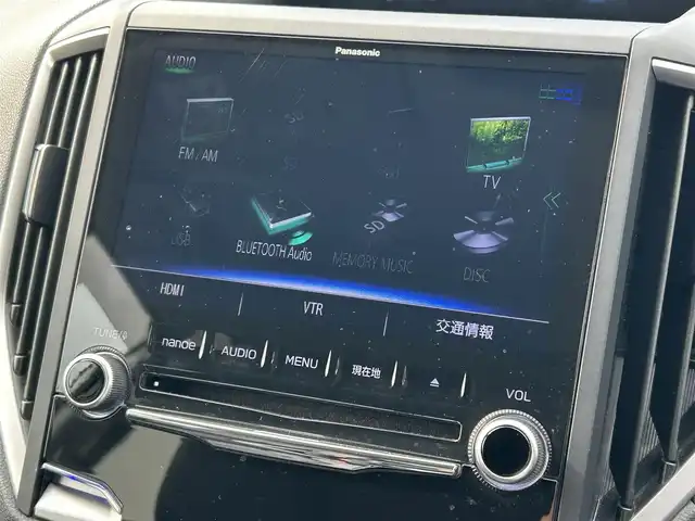 スバル フォレスター ハイブリッド アドバンス 島根県 2019(令1)年 7.1万km クリスタルホワイトP 純正8インチナビ/(AM/FM/CD/DVD/SD/Bluetooth)/フルセグTV/アイサイトVer.3/衝突軽減ブレーキ/レーンキープアシスト/レーダークルーズコントロール/アイサイトセイフティプラス/・スマートリヤビューミラー/・フロント＆サイドビューモニター/・スバルリヤビークルディテクション/ステアリング連動ヘッドライト/LEDヘッドライト/ルーフレール/マッドガード/ビルトインETC2.0/全席シートヒーター/ステアリングヒーター/純正18インチAW/スマートキー/スペアキー×1/プッシュスタート/純正フロアマット/ドアバイザー
