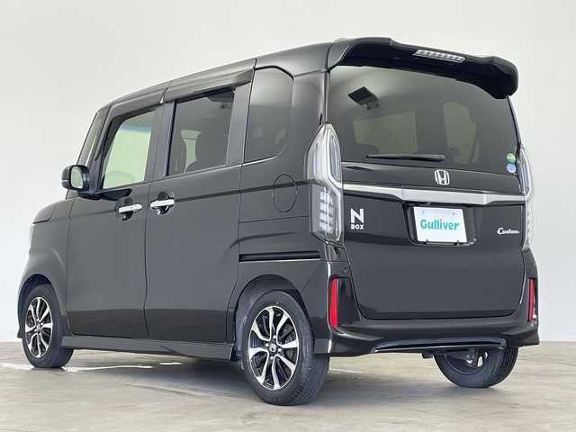 ホンダ Ｎ ＢＯＸ カスタム G L ホンダセンシング 鹿児島県 2019(令1)年 4.8万km クリスタルブラックパール ワンオーナー/カロッツェリア9インチメモリナビ/　＊フルセグテレビ/Bluetooth/DVD/CD/ホンダセンシング（安全運転支援システム）/●衝突軽減ブレーキ〈CMBS〉/●誤発進抑制機能/●後方誤発進抑制機能/●歩行者事故低減ステアリング/●路外逸脱抑制機能/●ACC〈アダプティブ・クルーズ・コントロール〉/●LKAS〈車線維持支援システム〉/●オートハイビーム/●先行車発進お知らせ機能/●標識認識機能/パワースライドドア（運転席側/助手席側）/LEDヘッドランプ/オートライト/ボディ同色電動オート格納ドアミラー/155/65R14タイヤ/　＊14インチアルミホイール/ハーフシェイドフロントウィンドウ/ロールサンシェイド（後席左右）/SRSエアバック（運転席/助手席/サイド/カーテン）/プラズマクラスター付オートエアコン/リアヒーターダクト/スマートキーシステム/プッシュスタート