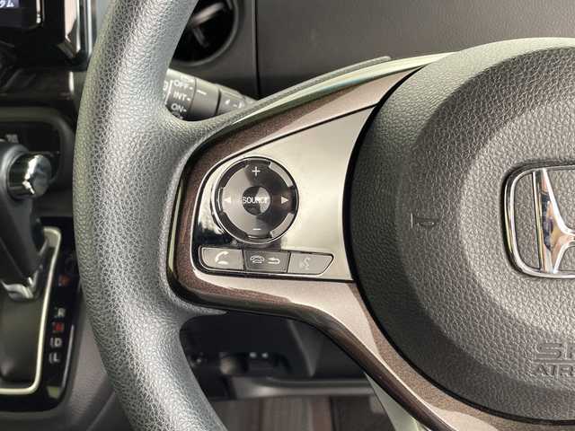 ホンダ Ｎ ＢＯＸ カスタム G L ホンダセンシング 鹿児島県 2019(令1)年 4.8万km クリスタルブラックパール ワンオーナー/カロッツェリア9インチメモリナビ/　＊フルセグテレビ/Bluetooth/DVD/CD/ホンダセンシング（安全運転支援システム）/●衝突軽減ブレーキ〈CMBS〉/●誤発進抑制機能/●後方誤発進抑制機能/●歩行者事故低減ステアリング/●路外逸脱抑制機能/●ACC〈アダプティブ・クルーズ・コントロール〉/●LKAS〈車線維持支援システム〉/●オートハイビーム/●先行車発進お知らせ機能/●標識認識機能/パワースライドドア（運転席側/助手席側）/LEDヘッドランプ/オートライト/ボディ同色電動オート格納ドアミラー/155/65R14タイヤ/　＊14インチアルミホイール/ハーフシェイドフロントウィンドウ/ロールサンシェイド（後席左右）/SRSエアバック（運転席/助手席/サイド/カーテン）/プラズマクラスター付オートエアコン/リアヒーターダクト/スマートキーシステム/プッシュスタート