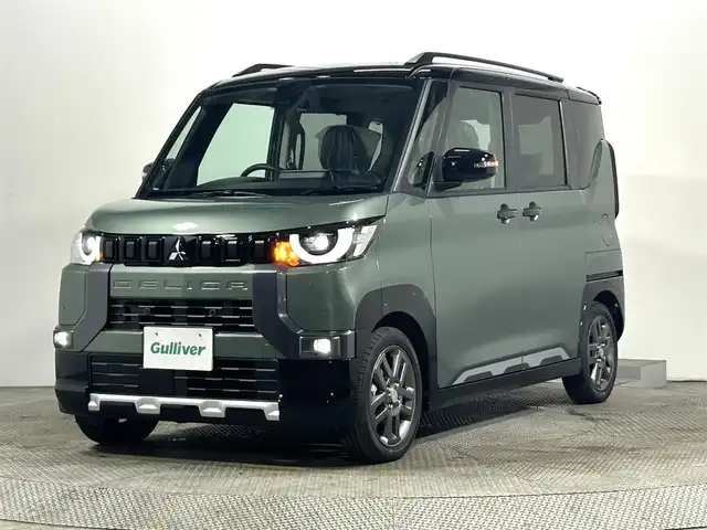 三菱 デリカミニ T プレミアム 大阪府 2025(令7)年 0.1千km Ｄグリーン 未使用車　ディスプレイオーディオ　全方位カメラ　ハーフレザー　ターボ　ダウンヒルアシスト　ルーフレール　シートヒーター　ハンドルヒーター　レーダークルコン　衝突軽減　レーンアシスト　スマートキー