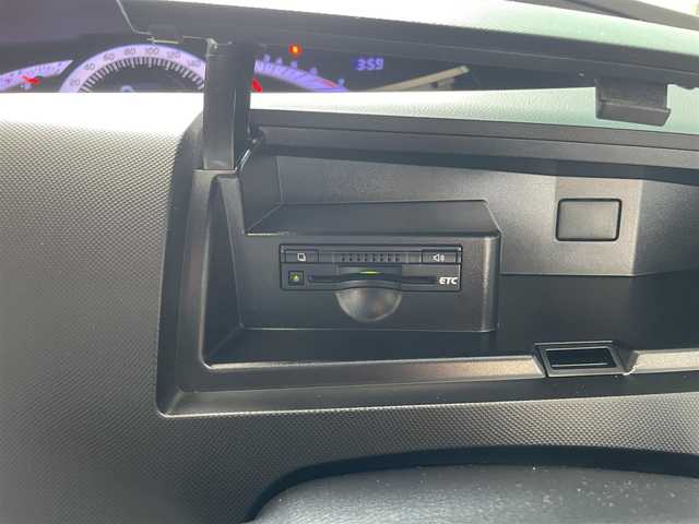 トヨタ エスティマ アエラス 東京都 2013(平25)年 8.3万km ブラック じしゃロン昭島店にて成約済みの為、落札不可/両側パワースライドドア/Bluetooth/後席エアコン/ビルトインETC/クルーズコントロール