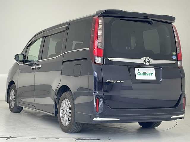 トヨタ エスクァイア Gi 沖縄県 2015(平27)年 6.5万km スパークリングブラックパールクリスタルシャイン 純正９型ナビ　【NSZT-Y64T】/　(フルセグTV Bluetooth CD/DVD)/バックカメラ/純正１１型フリップダウンモニター　/両側パワースライドドア　/ＬＥＤヘッドライト　/クルーズコントロール　/前席シートヒーター　/純正１５インチアルミホイール/プッシュスタート/スマートキー/スペアキー/純正フロアマット/ETC