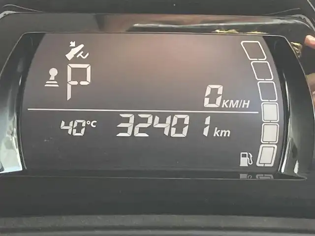 ルノー トゥインゴ ルコックスポルティフ 熊本県 2020(令2)年 3.3万km パール ・キーレス/・パーキングセンサー/・レーンキープアシスト/・ハーフレザーシート/・前席シートヒーター /・純正ディスプレイオーディオ/　【Bluetooth・USB・AUX・AppleCarPlay】/・バックカメラ/・ETC/・ドライブレコーダー(前方録画)/・フォグランプ/・純正マット