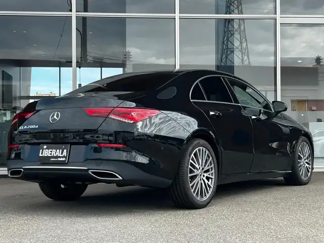 メルセデス・ベンツ ＣＬＡ２００ｄ 富山県 2022(令4)年 1万km 黒 純正HDDナビ/Bluetooth接続/AM/FMラジオ/フルセグテレビ/USB接続/バックカメラ/アイドリングストップ/ACC/ワイヤレス充電/D/N席メモリ付きパワーシート/D/N席シートヒーター/LEDヘッドライト/前純正ドラレコ/純正18インチAW/横滑り防止/レーダーセーフティ