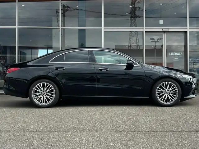 メルセデス・ベンツ ＣＬＡ２００ｄ 富山県 2022(令4)年 1万km 黒 純正HDDナビ/Bluetooth接続/AM/FMラジオ/フルセグテレビ/USB接続/バックカメラ/アイドリングストップ/ACC/ワイヤレス充電/D/N席メモリ付きパワーシート/D/N席シートヒーター/LEDヘッドライト/前純正ドラレコ/純正18インチAW/横滑り防止/レーダーセーフティ