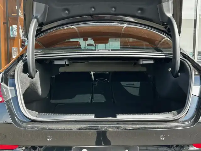 メルセデス・ベンツ ＣＬＡ２００ｄ 富山県 2022(令4)年 1万km 黒 純正HDDナビ/Bluetooth接続/AM/FMラジオ/フルセグテレビ/USB接続/バックカメラ/アイドリングストップ/ACC/ワイヤレス充電/D/N席メモリ付きパワーシート/D/N席シートヒーター/LEDヘッドライト/前純正ドラレコ/純正18インチAW/横滑り防止/レーダーセーフティ