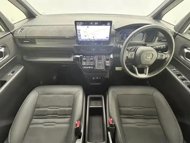 ホンダ ステップワゴン スパーダ eHEV プレミアムライン 岡山県 2023(令5)年 1.1万km プラチナホワイトパール 純正11.4インチナビ/地デジ/Bluetooth/DVD/CD/SD/Carplay/全方位カメラ/純正10インチフリップダウンモニター/両側パワースライドドア/ハーフレザーシート /シートヒーター /LEDヘッドライト/コーナーセンサー /パワーバックドア /ホンダセンシング /アダプティブクルーズコントロール/ビルトインETC2.0/純正前後ドライブレコーダー /オットマン/パドルシフト/スマートキー/スペアキー×１