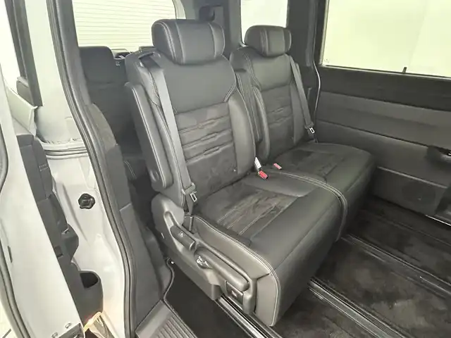 ホンダ ステップワゴン スパーダ eHEV プレミアムライン 岡山県 2023(令5)年 1.1万km プラチナホワイトパール 純正11.4インチナビ/地デジ/Bluetooth/DVD/CD/SD/Carplay/全方位カメラ/純正10インチフリップダウンモニター/両側パワースライドドア/ハーフレザーシート /シートヒーター /LEDヘッドライト/コーナーセンサー /パワーバックドア /ホンダセンシング /アダプティブクルーズコントロール/ビルトインETC2.0/純正前後ドライブレコーダー /オットマン/パドルシフト/スマートキー/スペアキー×１