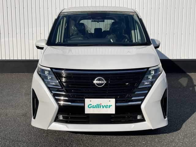 日産 セレナ e－パワー ハイウェイスター V 千葉県 2025(令7)年 0.1千km プリズムホワイト 純正12.3インチナビ/(AM/FM/フルセグ/BT/USB/HDMI)/全周囲カメラ/デジタルインナーミラー/前後ドライブレコーダー/ヘッドアップディスプレイ/ブラインドスポットモニター/衝突被害軽減システム/車線逸脱警報/クルーズコントロール/両側パワースライドドア/ハンズフリーオートスライドドア/横滑り防止装置/ETC2.0/アイドリングストップ/LEDヘッドライト/フォグランプ/オートライト/ウィンカーミラー/電動格納ミラー/純正16インチAW/プッシュスタート/スマートキー/フロアマット/スペアキー/取扱説明書/保証書