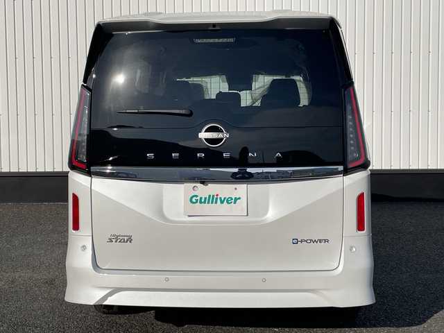 日産 セレナ e－パワー ハイウェイスター V 千葉県 2025(令7)年 0.1千km プリズムホワイト 純正12.3インチナビ/(AM/FM/フルセグ/BT/USB/HDMI)/全周囲カメラ/デジタルインナーミラー/前後ドライブレコーダー/ヘッドアップディスプレイ/ブラインドスポットモニター/衝突被害軽減システム/車線逸脱警報/クルーズコントロール/両側パワースライドドア/ハンズフリーオートスライドドア/横滑り防止装置/ETC2.0/アイドリングストップ/LEDヘッドライト/フォグランプ/オートライト/ウィンカーミラー/電動格納ミラー/純正16インチAW/プッシュスタート/スマートキー/フロアマット/スペアキー/取扱説明書/保証書