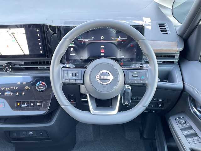 日産 セレナ e－パワー ハイウェイスター V 千葉県 2025(令7)年 0.1千km プリズムホワイト 純正12.3インチナビ/(AM/FM/フルセグ/BT/USB/HDMI)/全周囲カメラ/デジタルインナーミラー/前後ドライブレコーダー/ヘッドアップディスプレイ/ブラインドスポットモニター/衝突被害軽減システム/車線逸脱警報/クルーズコントロール/両側パワースライドドア/ハンズフリーオートスライドドア/横滑り防止装置/ETC2.0/アイドリングストップ/LEDヘッドライト/フォグランプ/オートライト/ウィンカーミラー/電動格納ミラー/純正16インチAW/プッシュスタート/スマートキー/フロアマット/スペアキー/取扱説明書/保証書