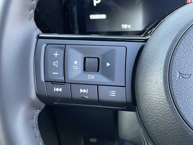 日産 セレナ e－パワー ハイウェイスター V 千葉県 2025(令7)年 0.1千km プリズムホワイト 純正12.3インチナビ/(AM/FM/フルセグ/BT/USB/HDMI)/全周囲カメラ/デジタルインナーミラー/前後ドライブレコーダー/ヘッドアップディスプレイ/ブラインドスポットモニター/衝突被害軽減システム/車線逸脱警報/クルーズコントロール/両側パワースライドドア/ハンズフリーオートスライドドア/横滑り防止装置/ETC2.0/アイドリングストップ/LEDヘッドライト/フォグランプ/オートライト/ウィンカーミラー/電動格納ミラー/純正16インチAW/プッシュスタート/スマートキー/フロアマット/スペアキー/取扱説明書/保証書