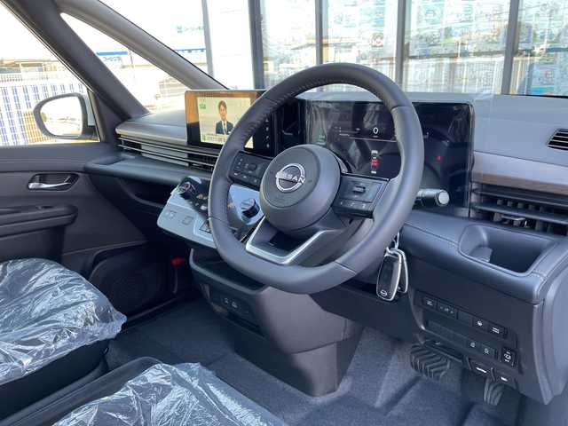 日産 セレナ e－パワー ハイウェイスター V 千葉県 2025(令7)年 0.1千km プリズムホワイト 純正12.3インチナビ/(AM/FM/フルセグ/BT/USB/HDMI)/全周囲カメラ/デジタルインナーミラー/前後ドライブレコーダー/ヘッドアップディスプレイ/ブラインドスポットモニター/衝突被害軽減システム/車線逸脱警報/クルーズコントロール/両側パワースライドドア/ハンズフリーオートスライドドア/横滑り防止装置/ETC2.0/アイドリングストップ/LEDヘッドライト/フォグランプ/オートライト/ウィンカーミラー/電動格納ミラー/純正16インチAW/プッシュスタート/スマートキー/フロアマット/スペアキー/取扱説明書/保証書