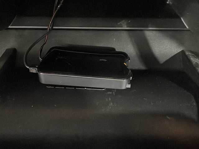 日産 ジューク 15RX パーソナライズパック 沖縄県 2013(平25)年 12.7万km パッションレッド 禁煙車　/社外ナビ　/フルセグ　/ＥＴＣ　/アイドリングストップ　/バックカメラ　/スマートキー　/プッシュスタート　/ドアバイザー　/横滑り防止