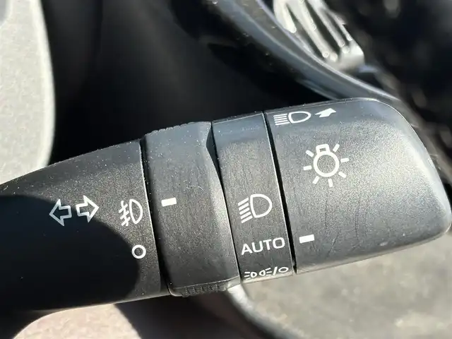 トヨタ ヤリスクロス ハイブリッド Z 大分県 2020(令2)年 6.4万km ホワイトパールクリスタルシャイン ・ナビ(BT/USB/Miracast)/・モデリスタエアロ/・パノラマビュー/・フルセグテレビ/・テレビキャンセラー/・プリクラッシュセーフティ/・レーンキープアシスト/・ブラインドスポットモニター/・レーダークルーズコントロール/・オートハイビーム/・ETC/・ドライブレコーダー/・オートホールド/・スマートキー/・プッシュスタートボタン/・純正アルミホイール