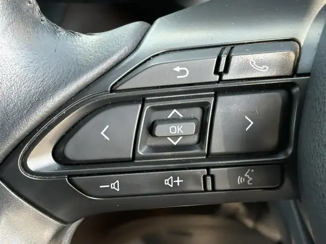 トヨタ ヤリスクロス ハイブリッド Z 大分県 2020(令2)年 6.4万km ホワイトパールクリスタルシャイン ・ナビ(BT/USB/Miracast)/・モデリスタエアロ/・パノラマビュー/・フルセグテレビ/・テレビキャンセラー/・プリクラッシュセーフティ/・レーンキープアシスト/・ブラインドスポットモニター/・レーダークルーズコントロール/・オートハイビーム/・ETC/・ドライブレコーダー/・オートホールド/・スマートキー/・プッシュスタートボタン/・純正アルミホイール