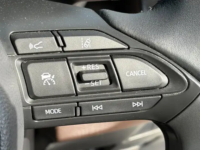 トヨタ ヤリスクロス ハイブリッド Z 大分県 2020(令2)年 6.4万km ホワイトパールクリスタルシャイン ・ナビ(BT/USB/Miracast)/・モデリスタエアロ/・パノラマビュー/・フルセグテレビ/・テレビキャンセラー/・プリクラッシュセーフティ/・レーンキープアシスト/・ブラインドスポットモニター/・レーダークルーズコントロール/・オートハイビーム/・ETC/・ドライブレコーダー/・オートホールド/・スマートキー/・プッシュスタートボタン/・純正アルミホイール