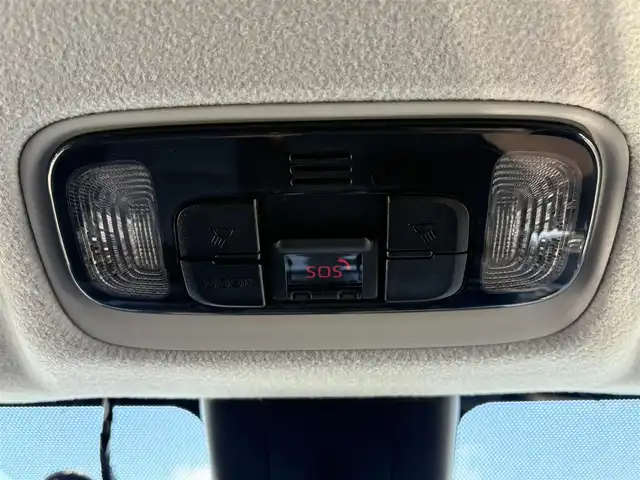 トヨタ ヤリスクロス ハイブリッド Z 大分県 2020(令2)年 6.4万km ホワイトパールクリスタルシャイン ・ナビ(BT/USB/Miracast)/・モデリスタエアロ/・パノラマビュー/・フルセグテレビ/・テレビキャンセラー/・プリクラッシュセーフティ/・レーンキープアシスト/・ブラインドスポットモニター/・レーダークルーズコントロール/・オートハイビーム/・ETC/・ドライブレコーダー/・オートホールド/・スマートキー/・プッシュスタートボタン/・純正アルミホイール