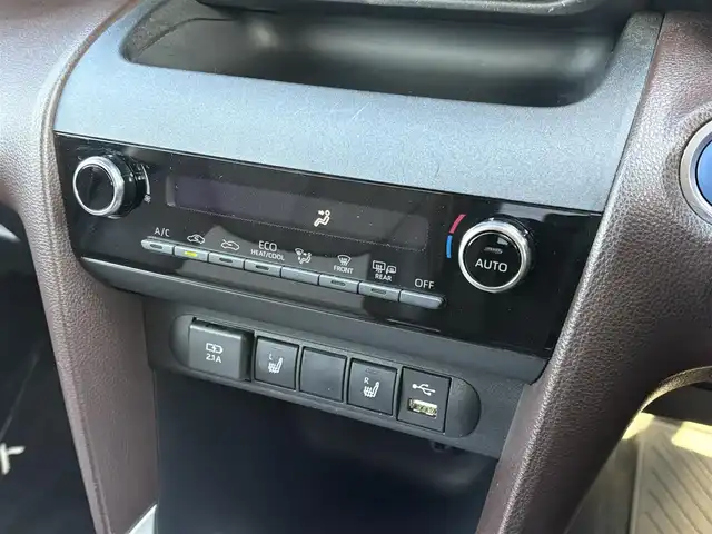 トヨタ ヤリスクロス ハイブリッド Z 大分県 2020(令2)年 6.4万km ホワイトパールクリスタルシャイン ・ナビ(BT/USB/Miracast)/・モデリスタエアロ/・パノラマビュー/・フルセグテレビ/・テレビキャンセラー/・プリクラッシュセーフティ/・レーンキープアシスト/・ブラインドスポットモニター/・レーダークルーズコントロール/・オートハイビーム/・ETC/・ドライブレコーダー/・オートホールド/・スマートキー/・プッシュスタートボタン/・純正アルミホイール