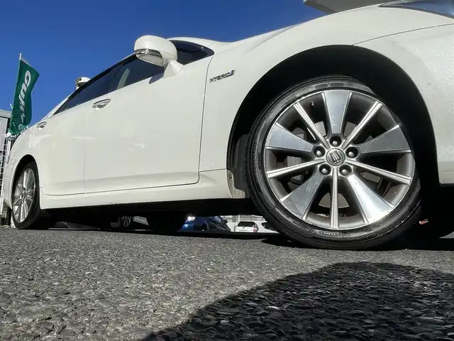 トヨタ クラウン ハイブリッド Lパッケージ 宮城県 2010(平22)年 12.7万km ホワイトパールクリスタルシャイン 純正メモリーナビ/（ＡＭ／ＦＭ／ＣＤ／ＤＶＤ）　/フルセグテレビ　/クルーズコントロール　/横滑り防止装置　/前席パワーシート　/スマートキー　/プッシュスタート　/ＥＴＣ