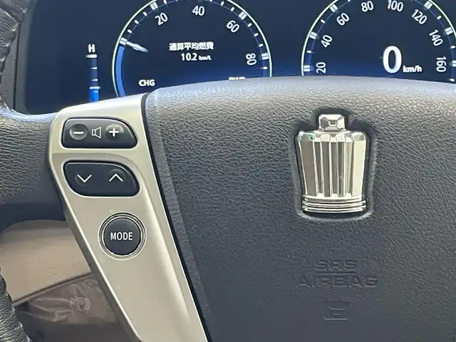 トヨタ クラウン ハイブリッド Lパッケージ 宮城県 2010(平22)年 12.7万km ホワイトパールクリスタルシャイン 純正メモリーナビ/（ＡＭ／ＦＭ／ＣＤ／ＤＶＤ）　/フルセグテレビ　/クルーズコントロール　/横滑り防止装置　/前席パワーシート　/スマートキー　/プッシュスタート　/ＥＴＣ