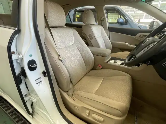 トヨタ クラウン ハイブリッド Lパッケージ 宮城県 2010(平22)年 12.7万km ホワイトパールクリスタルシャイン 純正メモリーナビ/（ＡＭ／ＦＭ／ＣＤ／ＤＶＤ）　/フルセグテレビ　/クルーズコントロール　/横滑り防止装置　/前席パワーシート　/スマートキー　/プッシュスタート　/ＥＴＣ